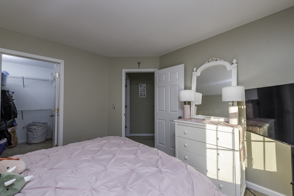 110 Lauralton Street, Lake Bluff, IL 60044