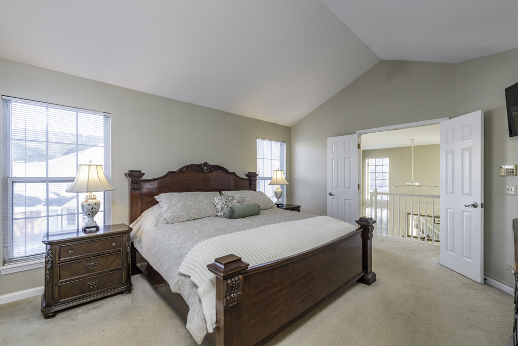 110 Lauralton Street, Lake Bluff, IL 60044