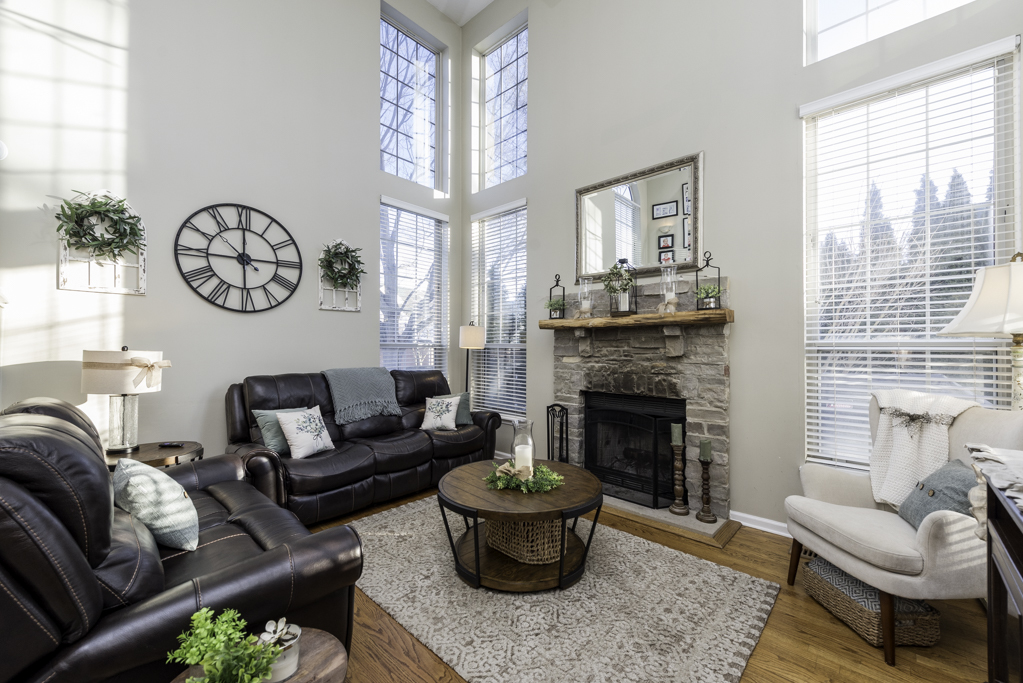 110 Lauralton Street, Lake Bluff, IL 60044