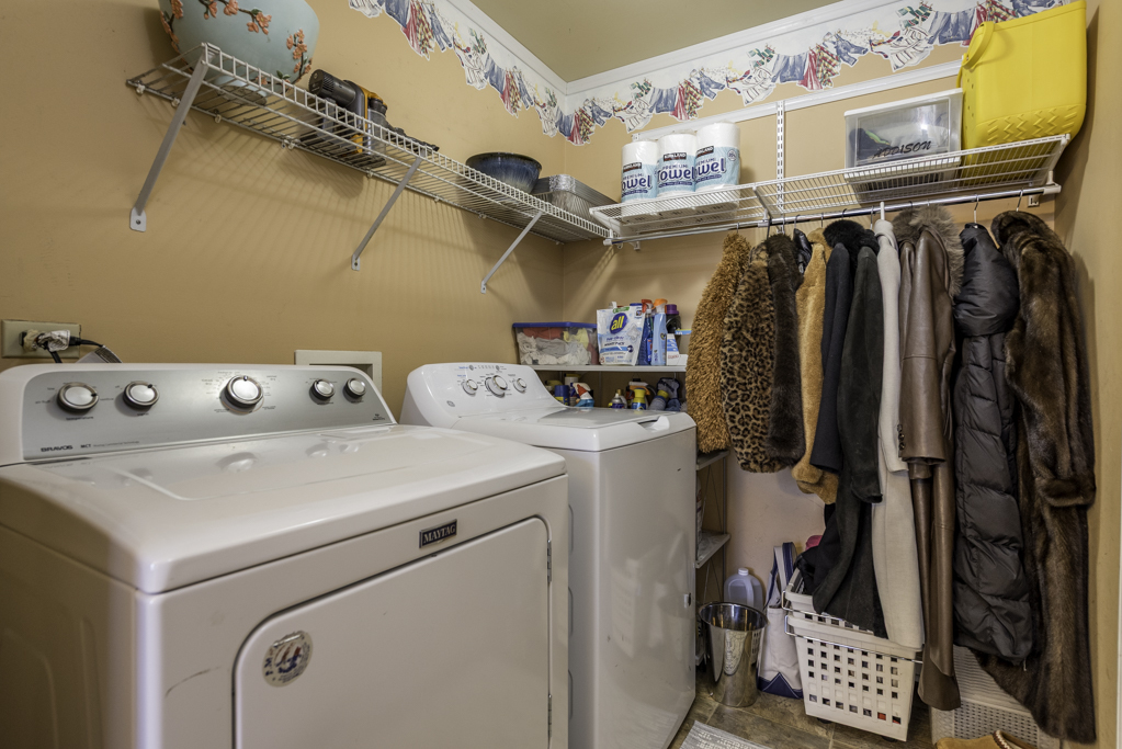 110 Lauralton Street, Lake Bluff, IL 60044