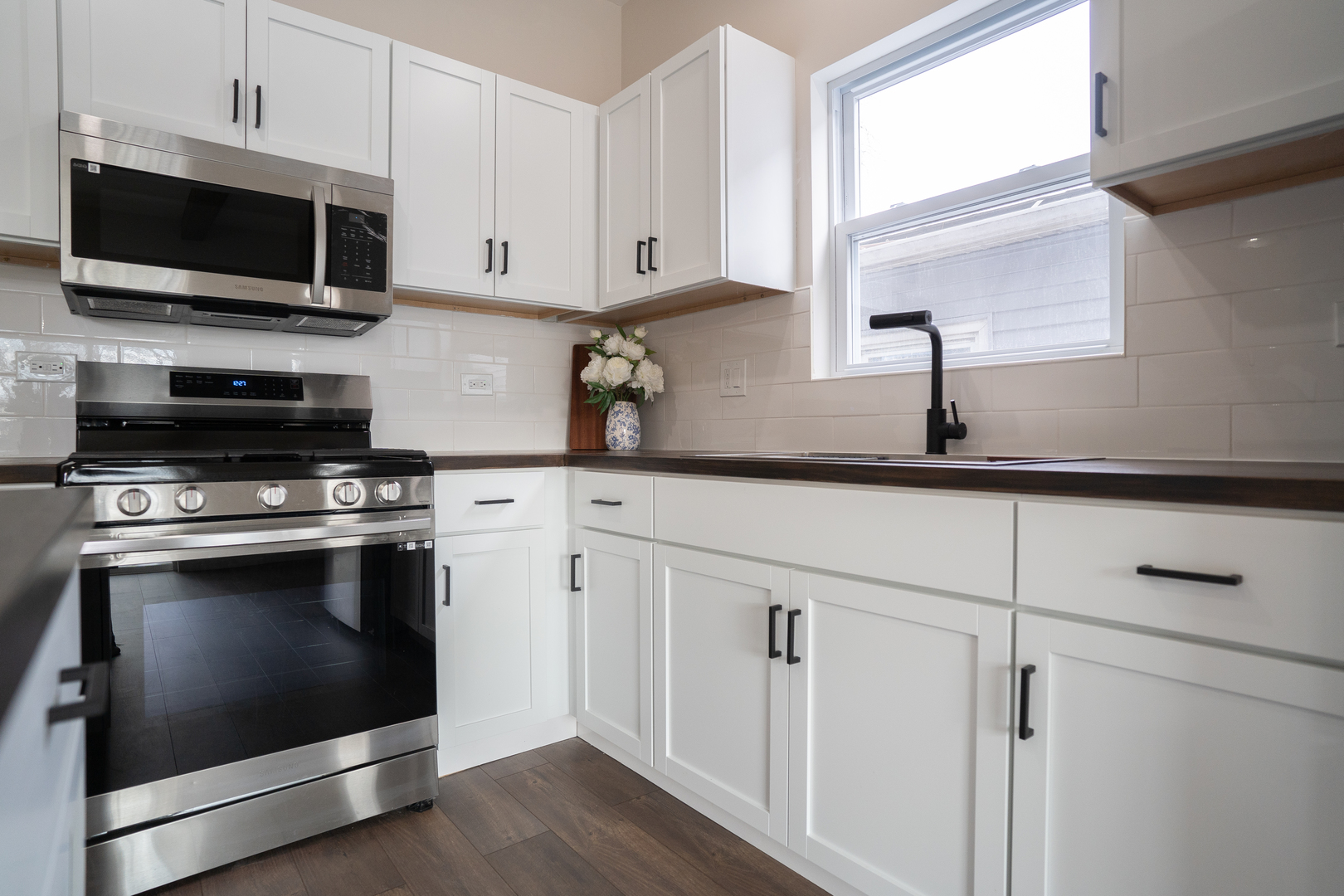 1537 W 110th Street, Chicago, IL 60643