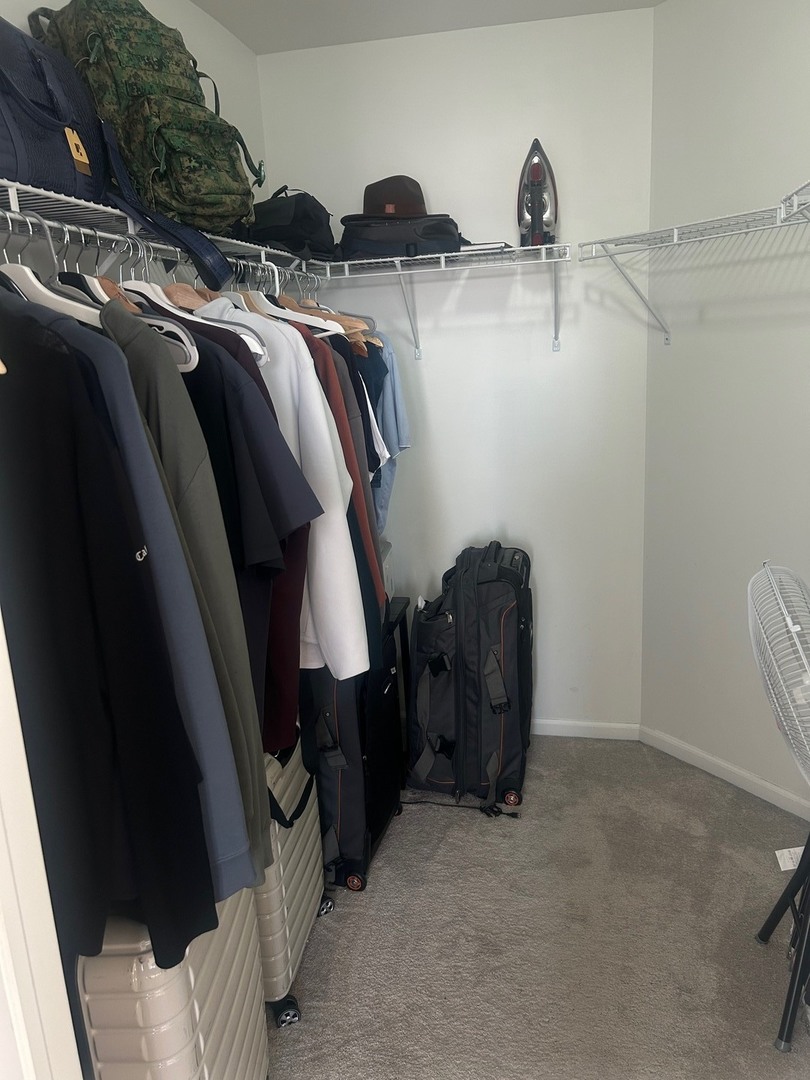 2995 Henley Lane #2995, Naperville, IL 60540