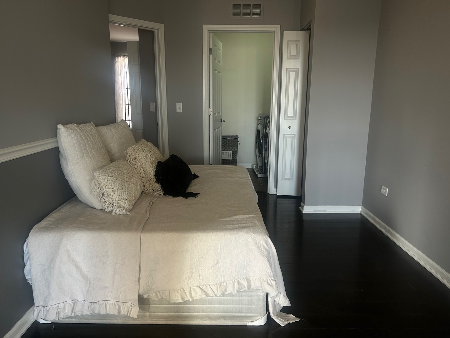 2995 Henley Lane #2995, Naperville, IL 60540