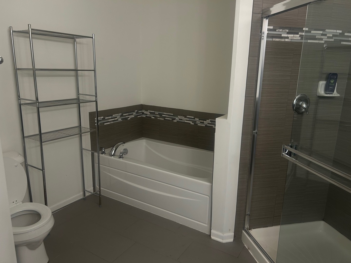 2995 Henley Lane #2995, Naperville, IL 60540