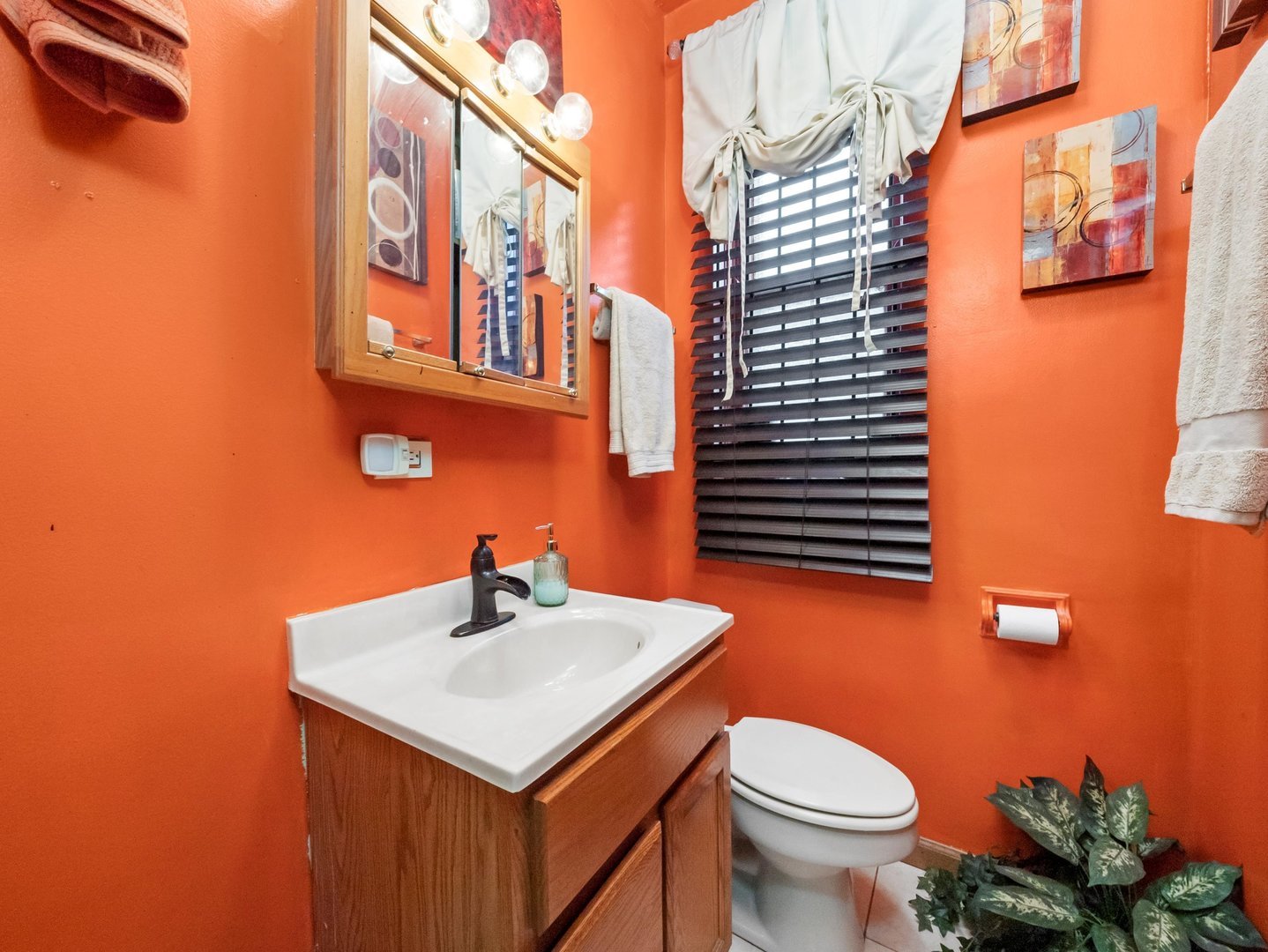 5543 S Honore Street, Chicago, IL 60636