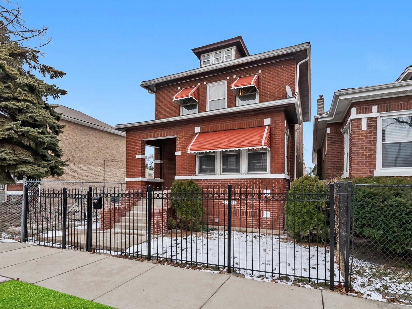 5543 S Honore Street, Chicago, IL 60636