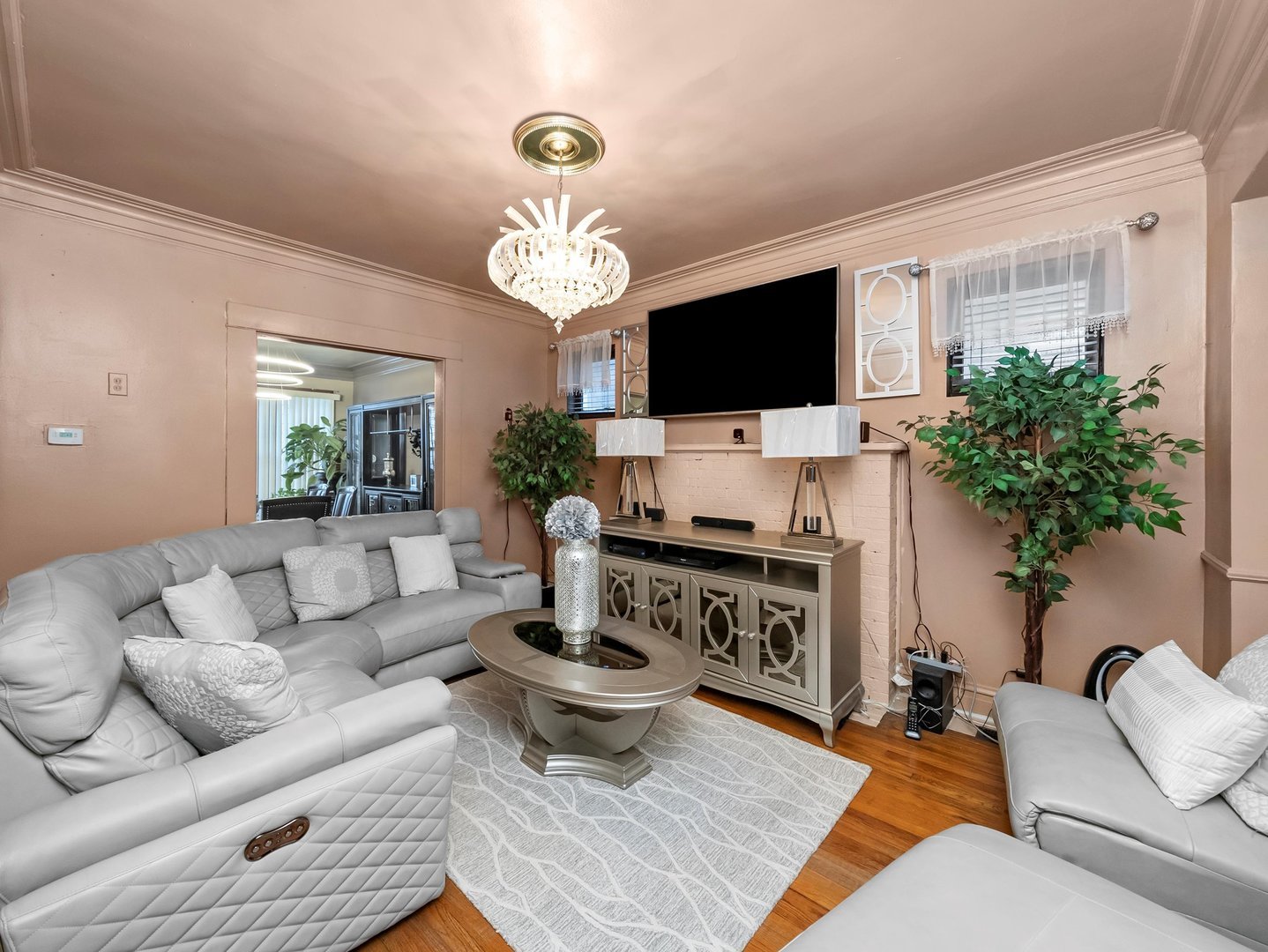 5543 S Honore Street, Chicago, IL 60636