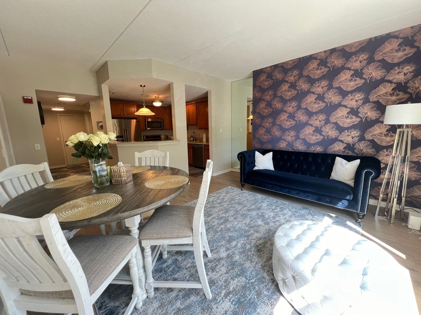 855 E 22nd Street #206, Lombard, IL 60148