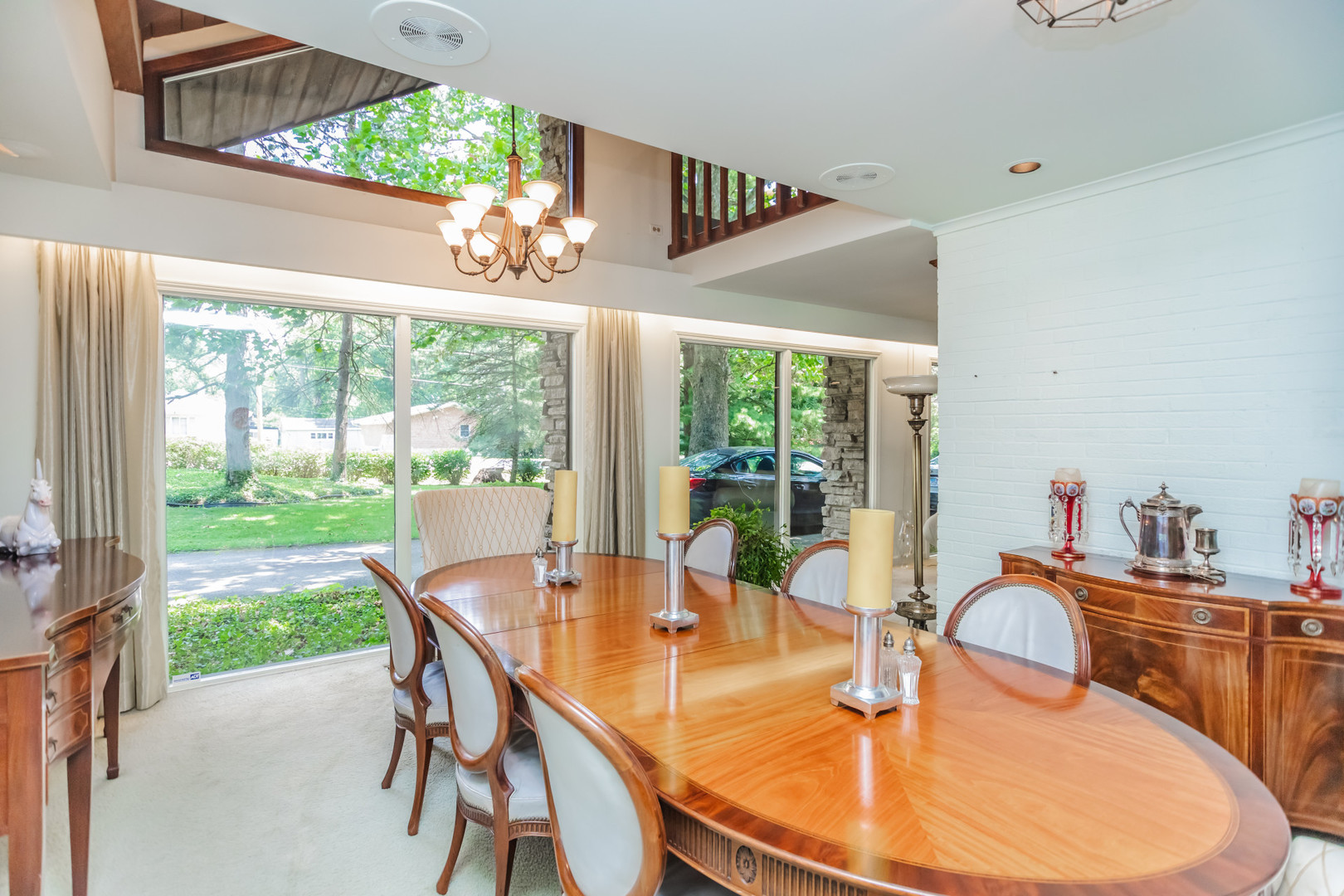 8080 Wolf Road, Burr Ridge, IL 60527