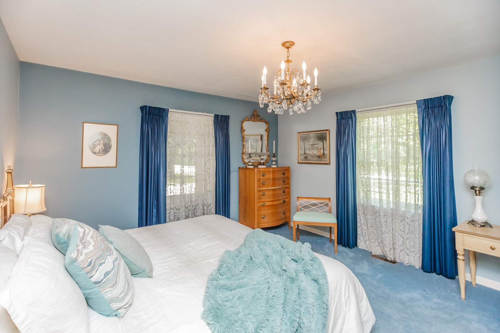 8080 Wolf Road, Burr Ridge, IL 60527