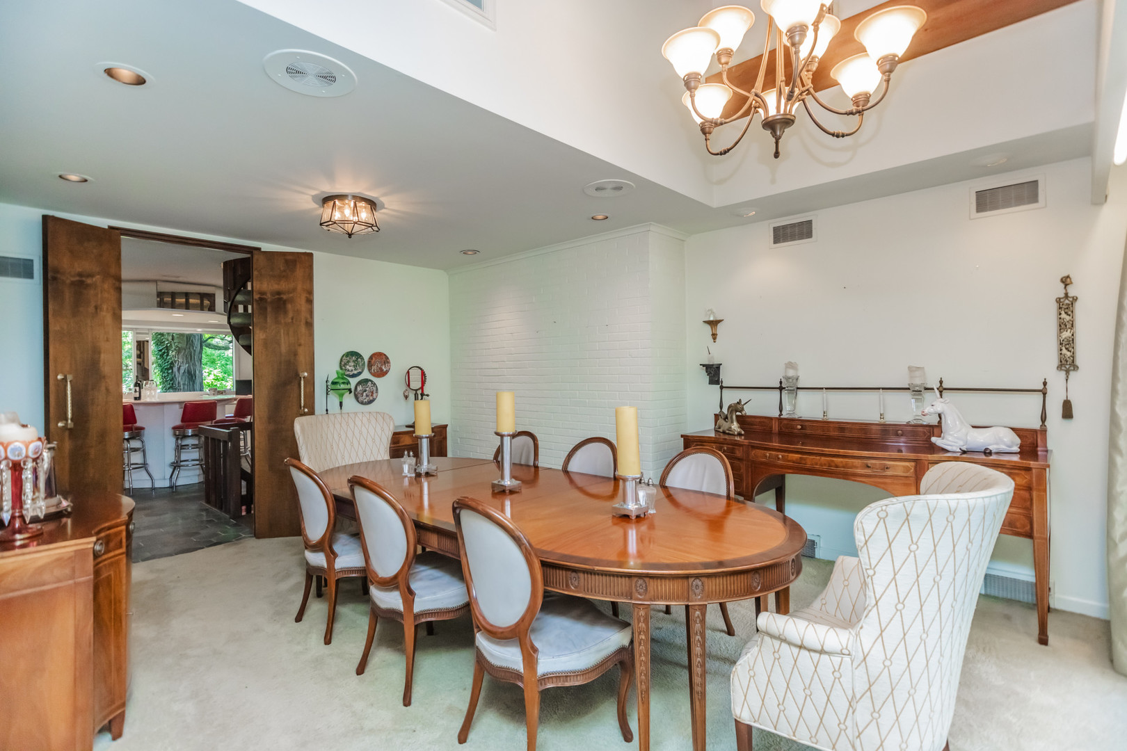 8080 Wolf Road, Burr Ridge, IL 60527