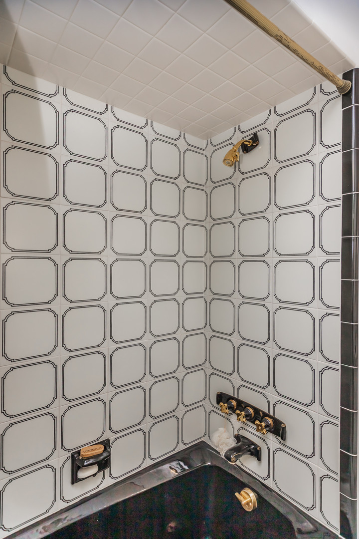 8080 Wolf Road, Burr Ridge, IL 60527