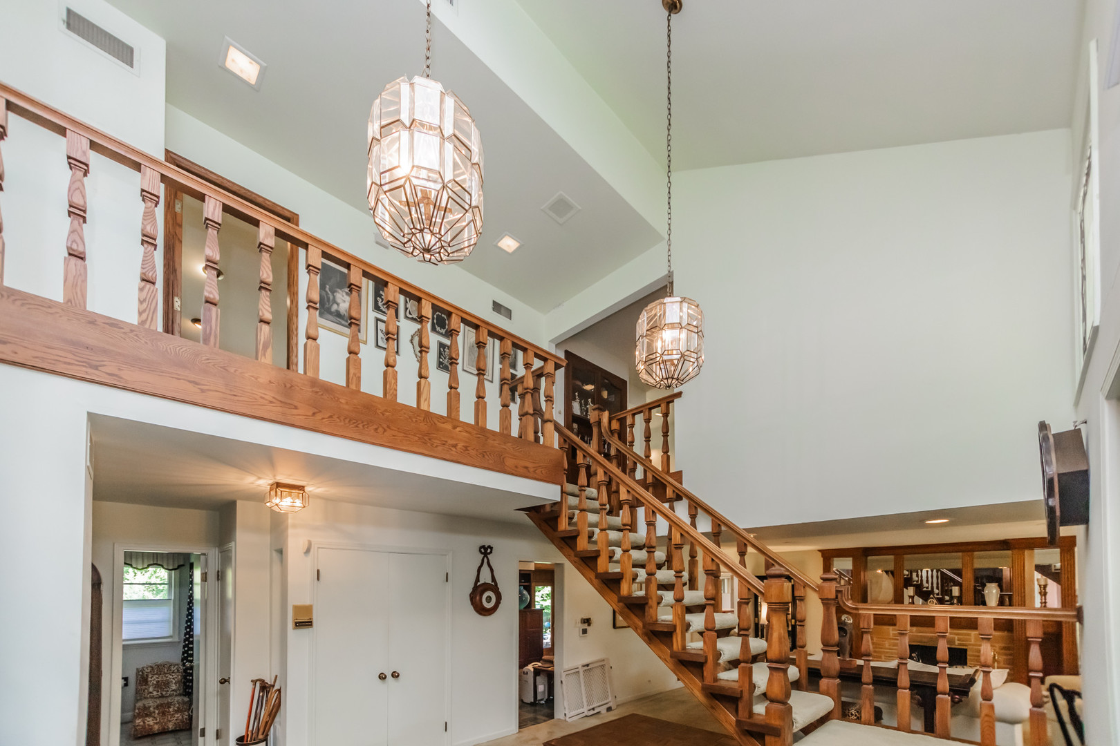 8080 Wolf Road, Burr Ridge, IL 60527