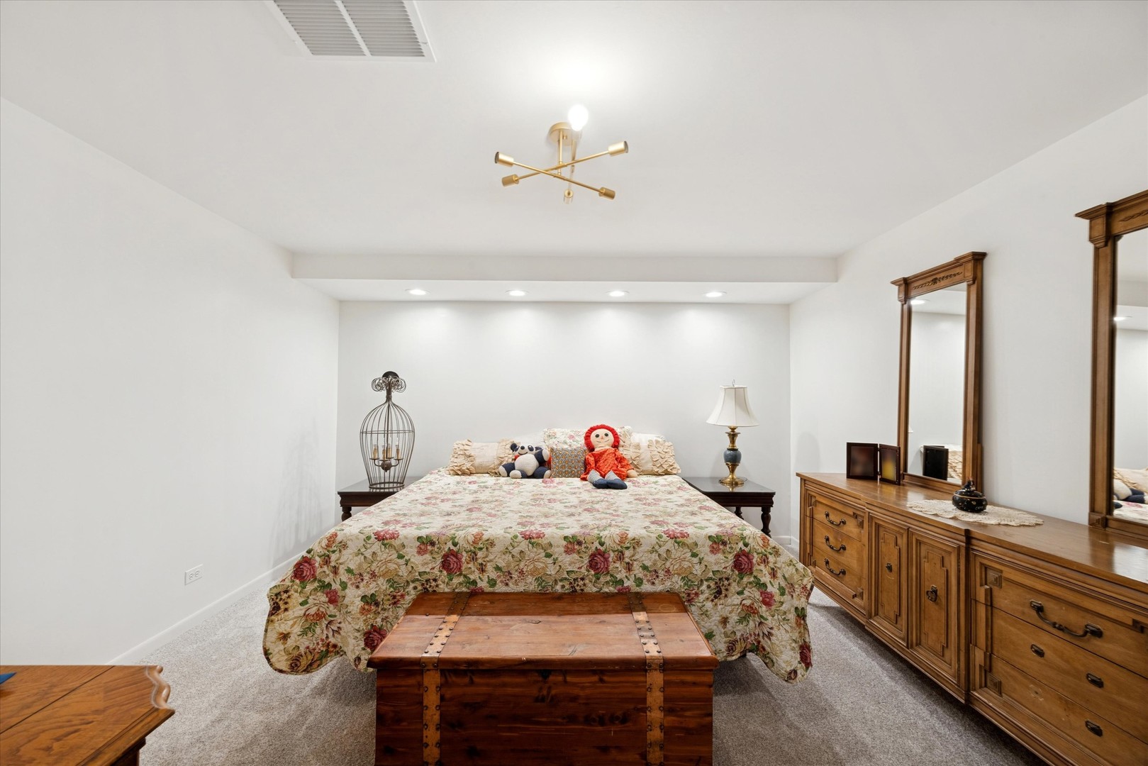 7940 Wolf Road, Burr Ridge, IL 60527