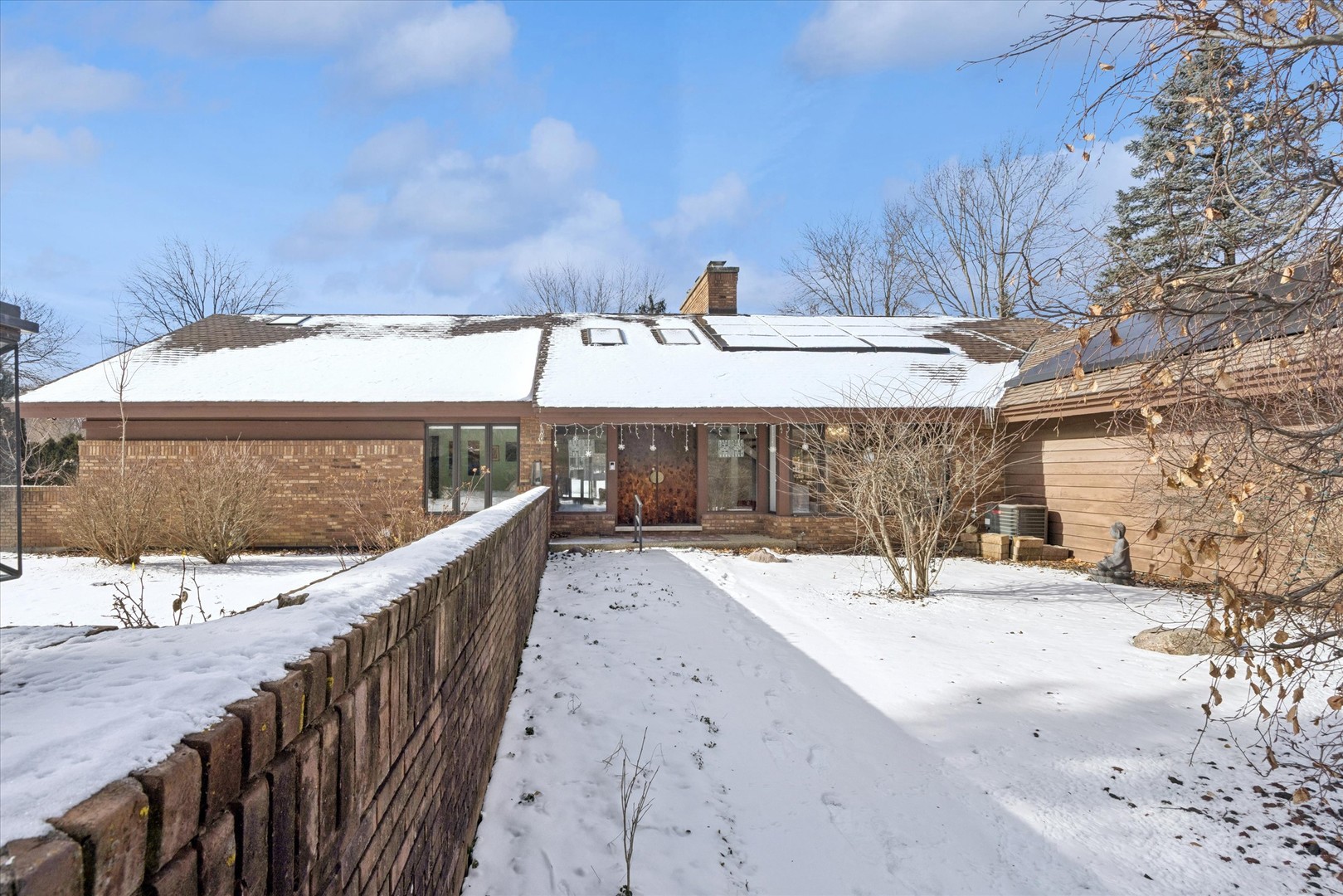 7940 Wolf Road, Burr Ridge, IL 60527