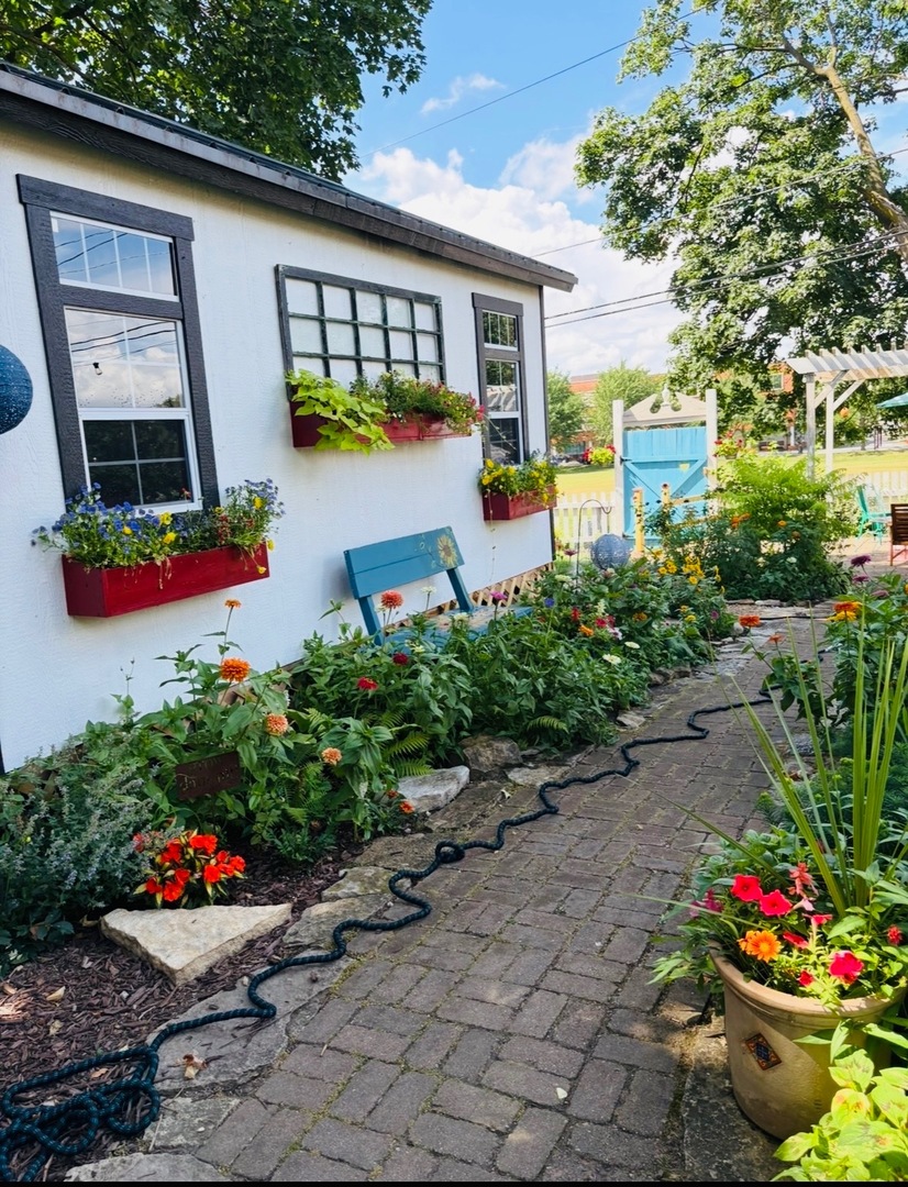 1826 Sycamore Road, Homewood, IL 60430