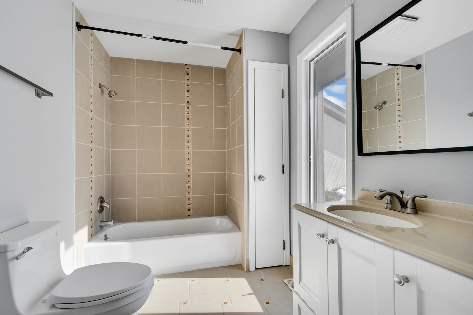 249 Milburn Avenue, Crete, IL 60417