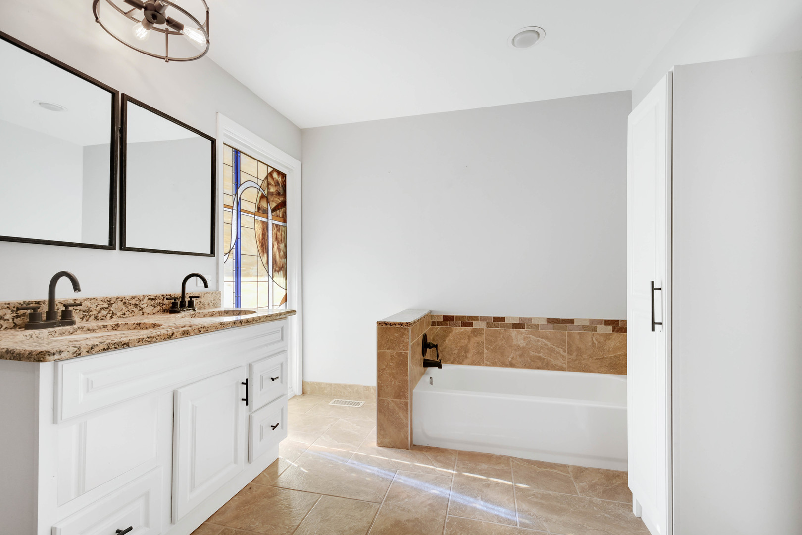 249 Milburn Avenue, Crete, IL 60417