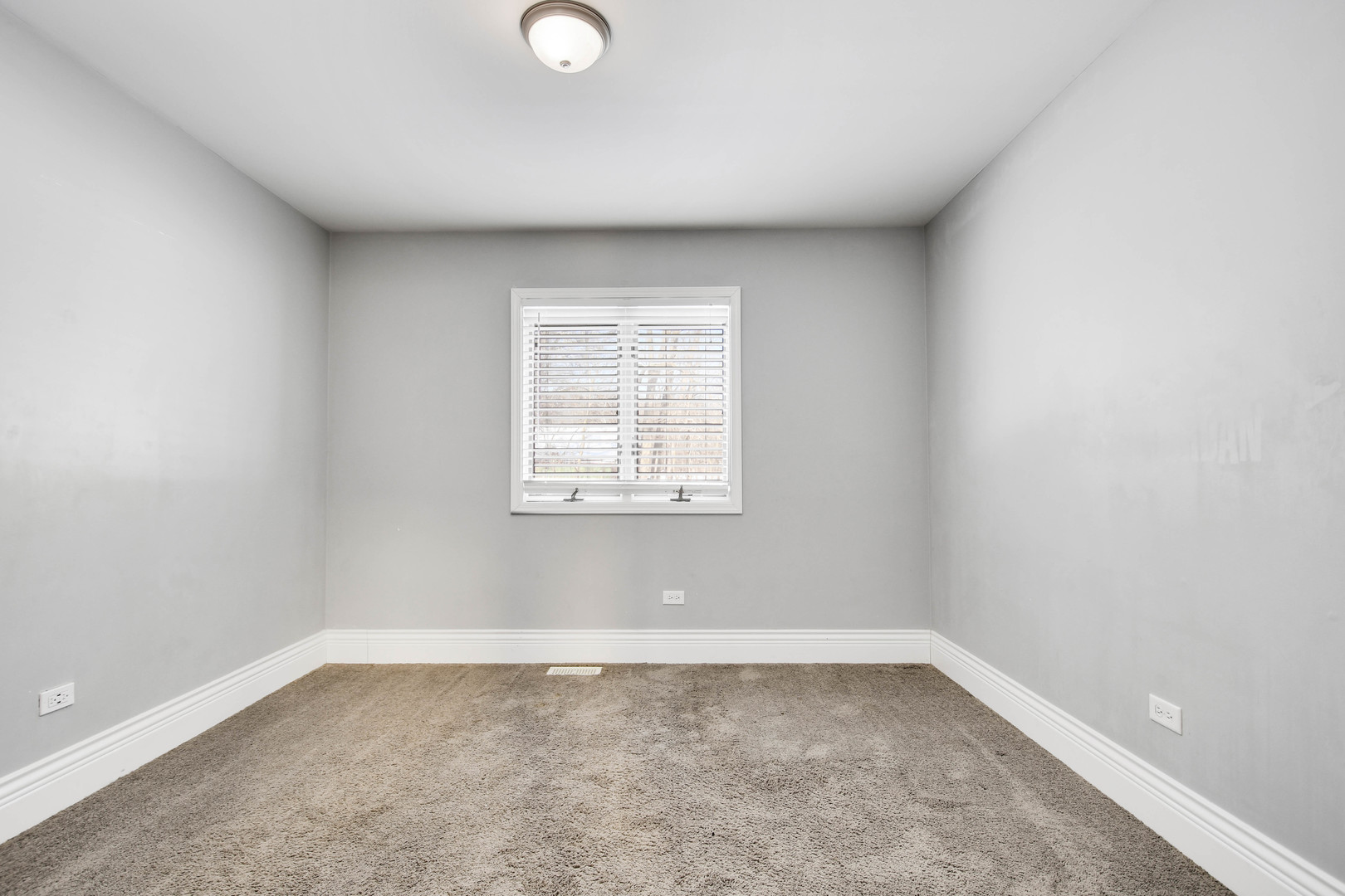 249 Milburn Avenue, Crete, IL 60417