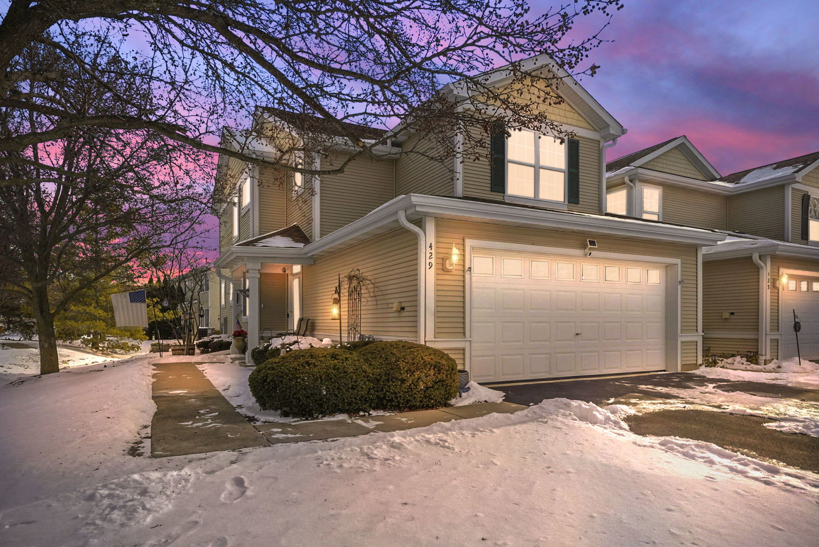 429 N Carlisle Court, Round Lake, IL 60073