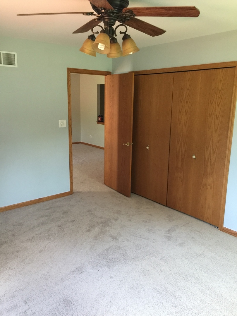 217 Huntington Court, Shorewood, IL 60404