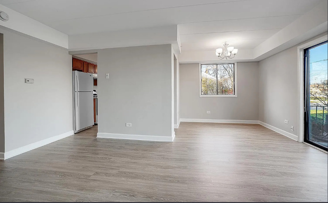 6323 175TH Street #1W, Tinley Park, IL 60477