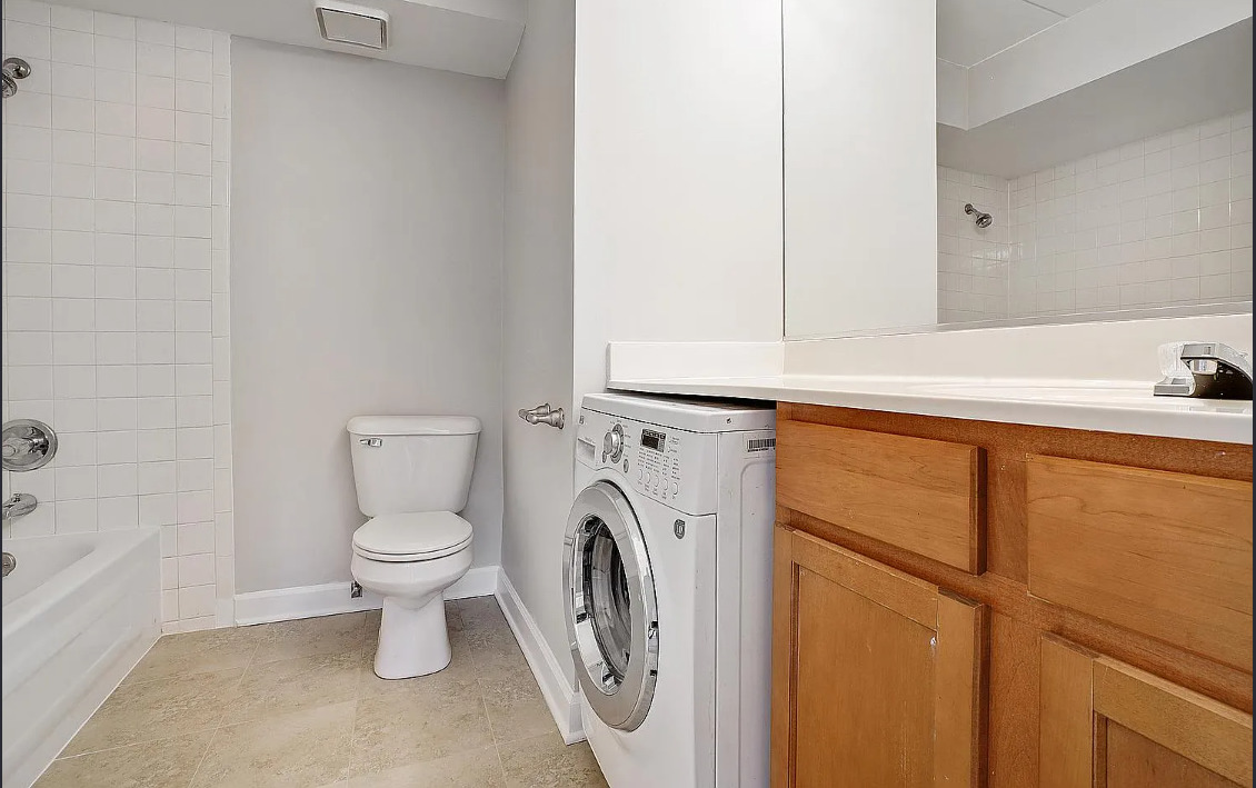 6323 175TH Street #1W, Tinley Park, IL 60477