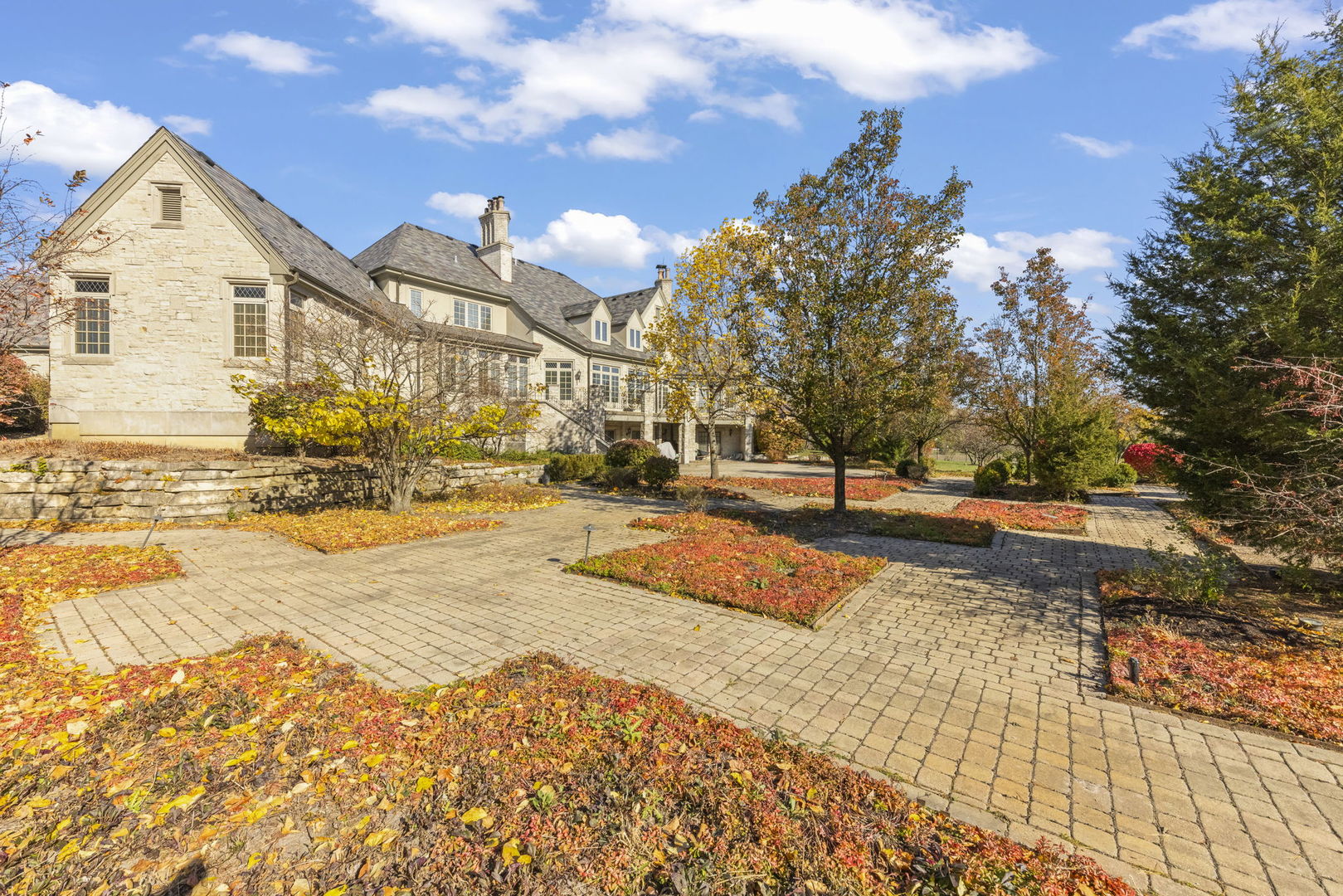 24w141 Hobson Road, Naperville, IL 60540