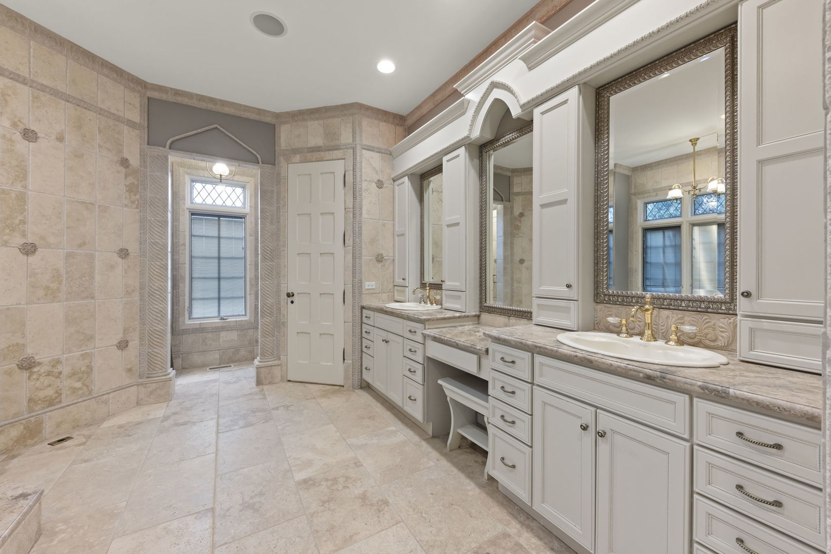 24w141 Hobson Road, Naperville, IL 60540