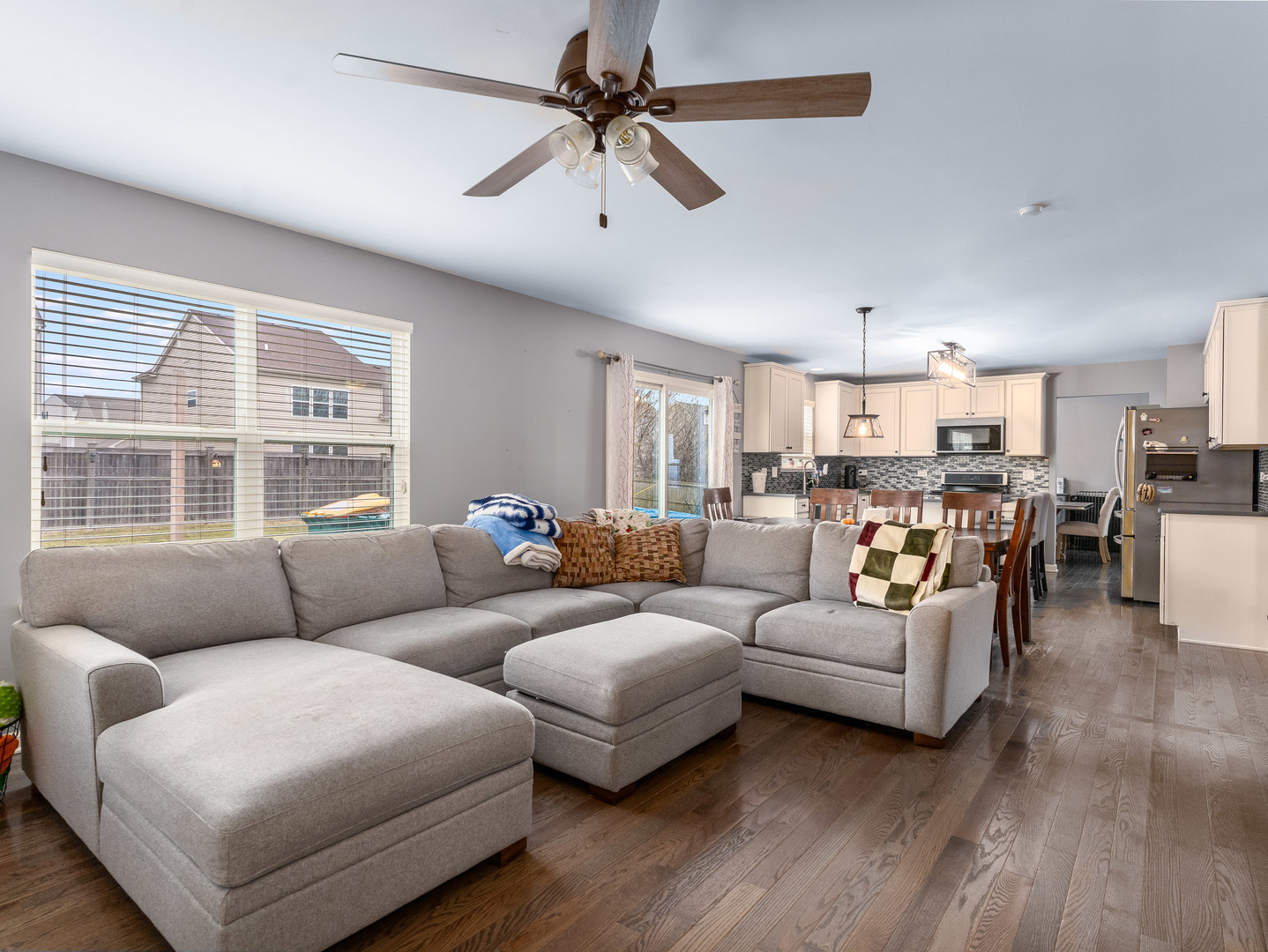 1802 Oxford Way, Joliet, IL 60431