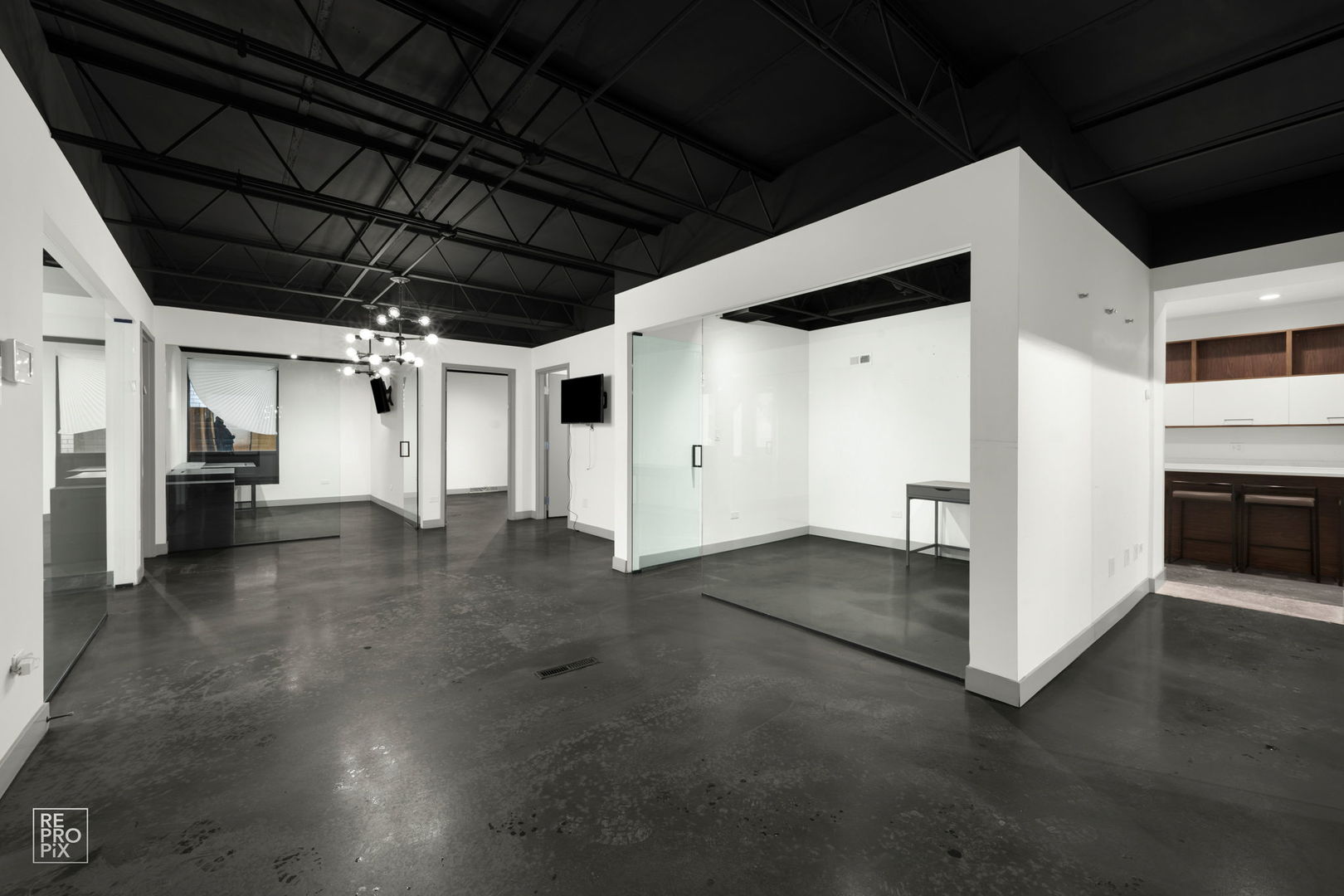 1322 W Walton Street, Chicago, IL 60642