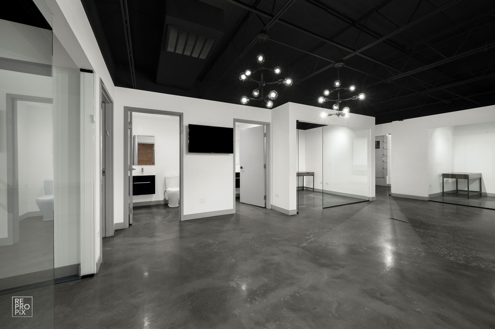 1322 W Walton Street, Chicago, IL 60642