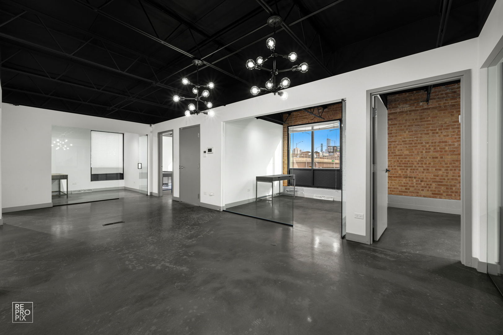 1322 W Walton Street, Chicago, IL 60642