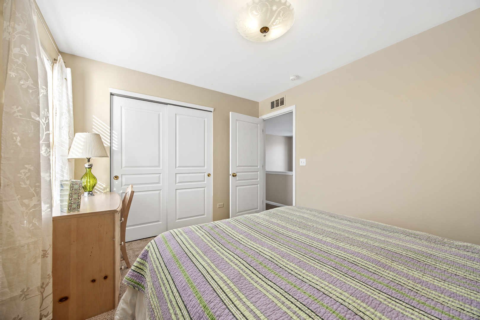 133 N Cranberry Street, Bolingbrook, IL 60490