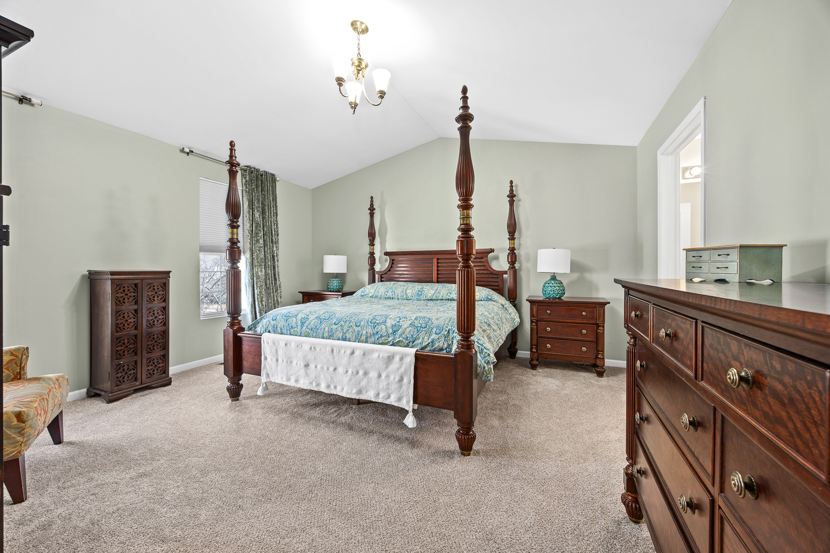 133 N Cranberry Street, Bolingbrook, IL 60490