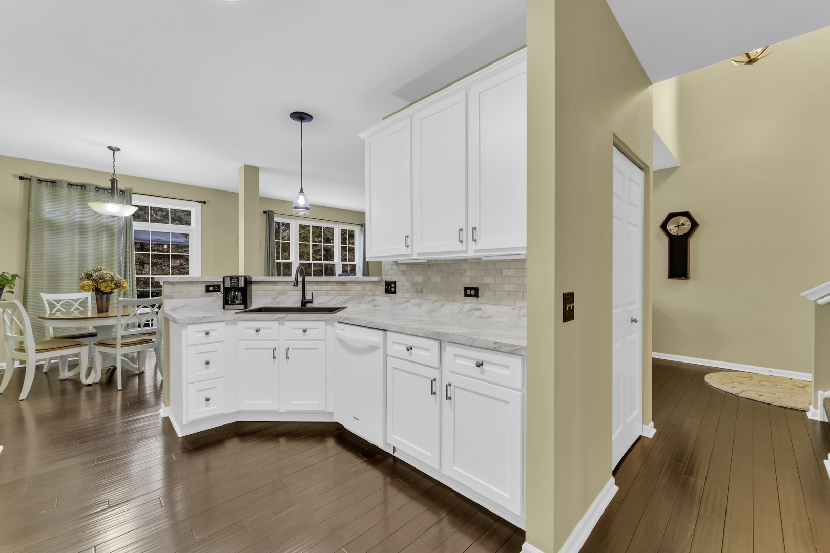 414 Bay Tree Circle, Vernon Hills, IL 60061