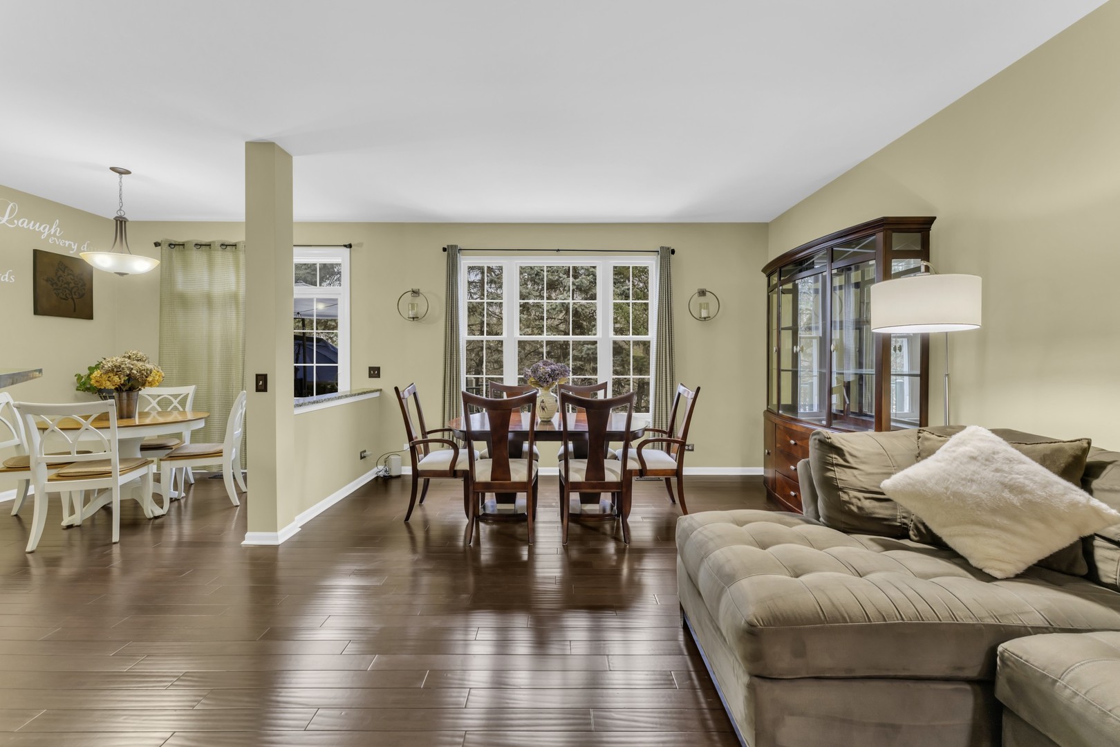 414 Bay Tree Circle, Vernon Hills, IL 60061