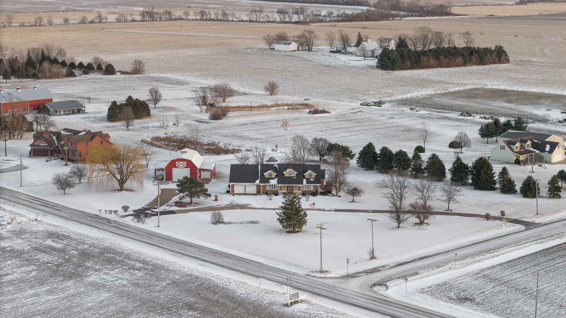 16038 E 12000n Road, Grant Park, IL 60940