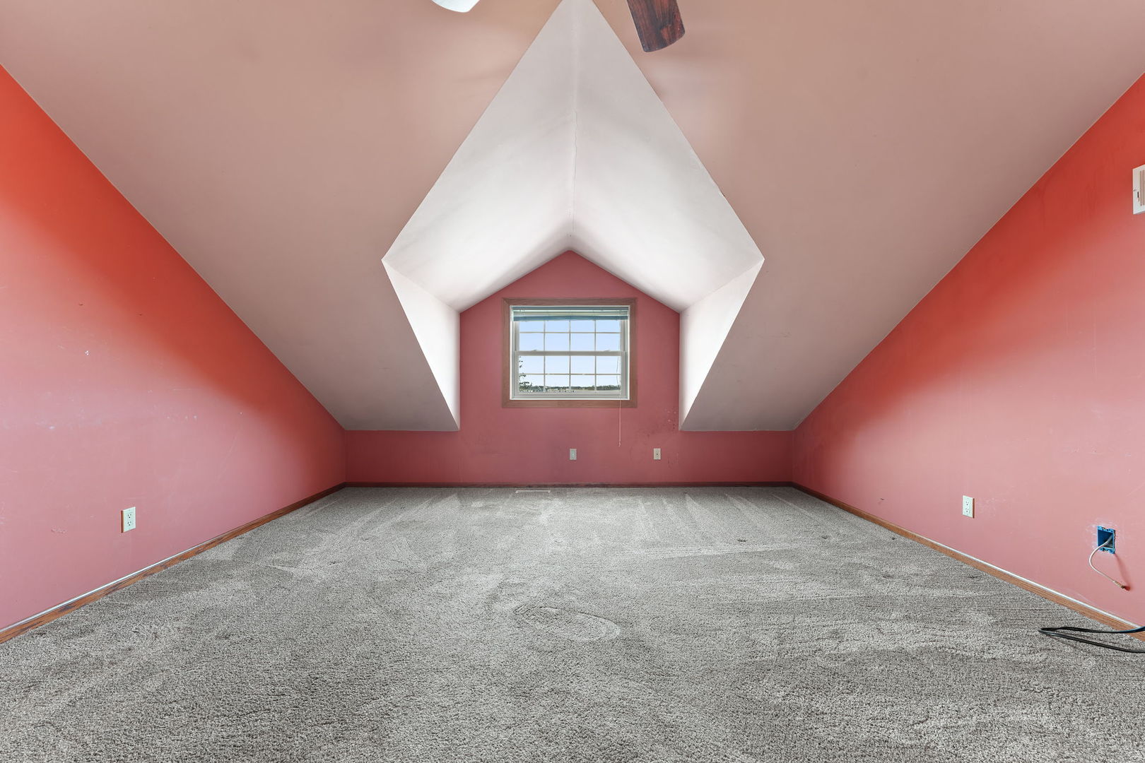 16038 E 12000n Road, Grant Park, IL 60940