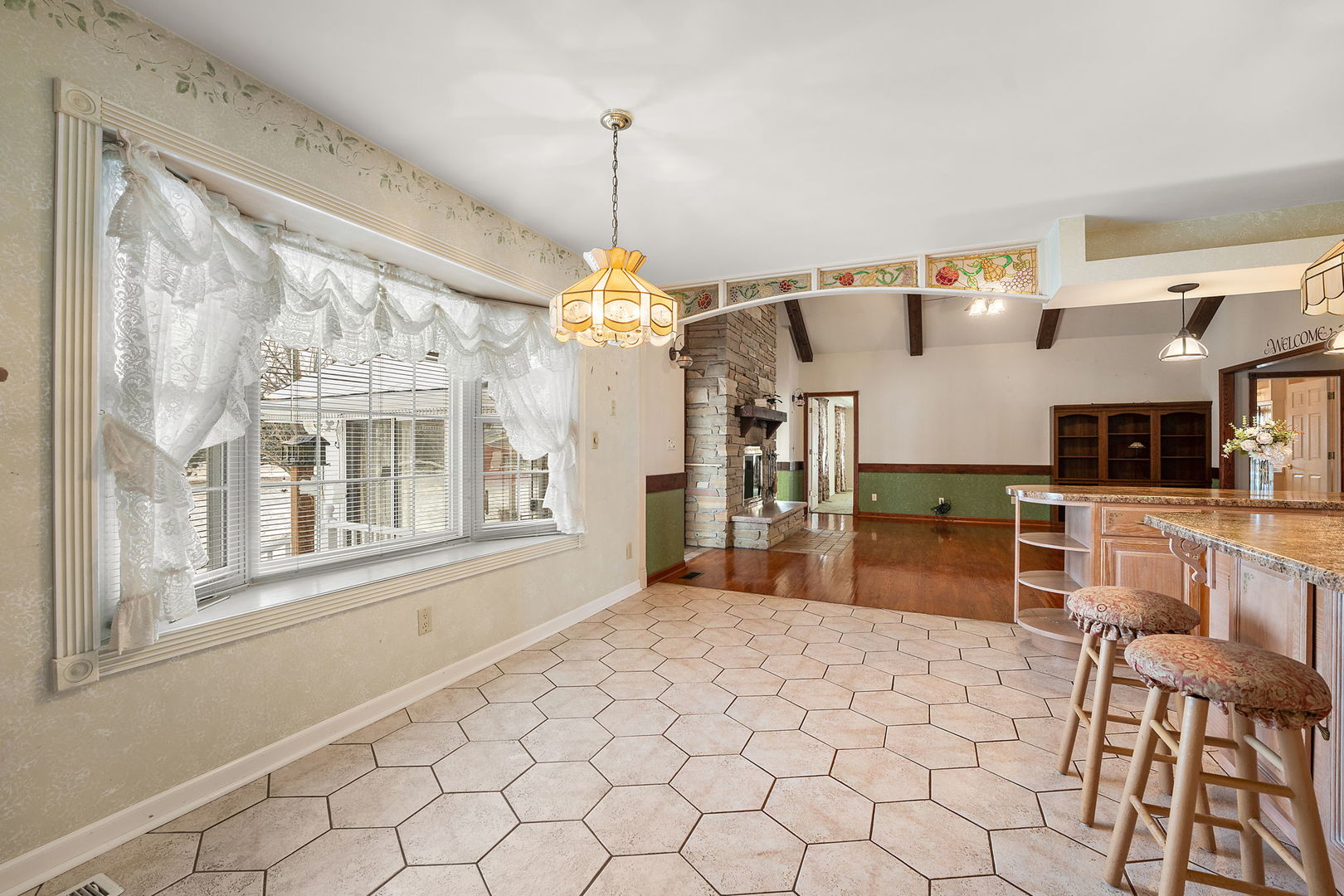 16038 E 12000n Road, Grant Park, IL 60940