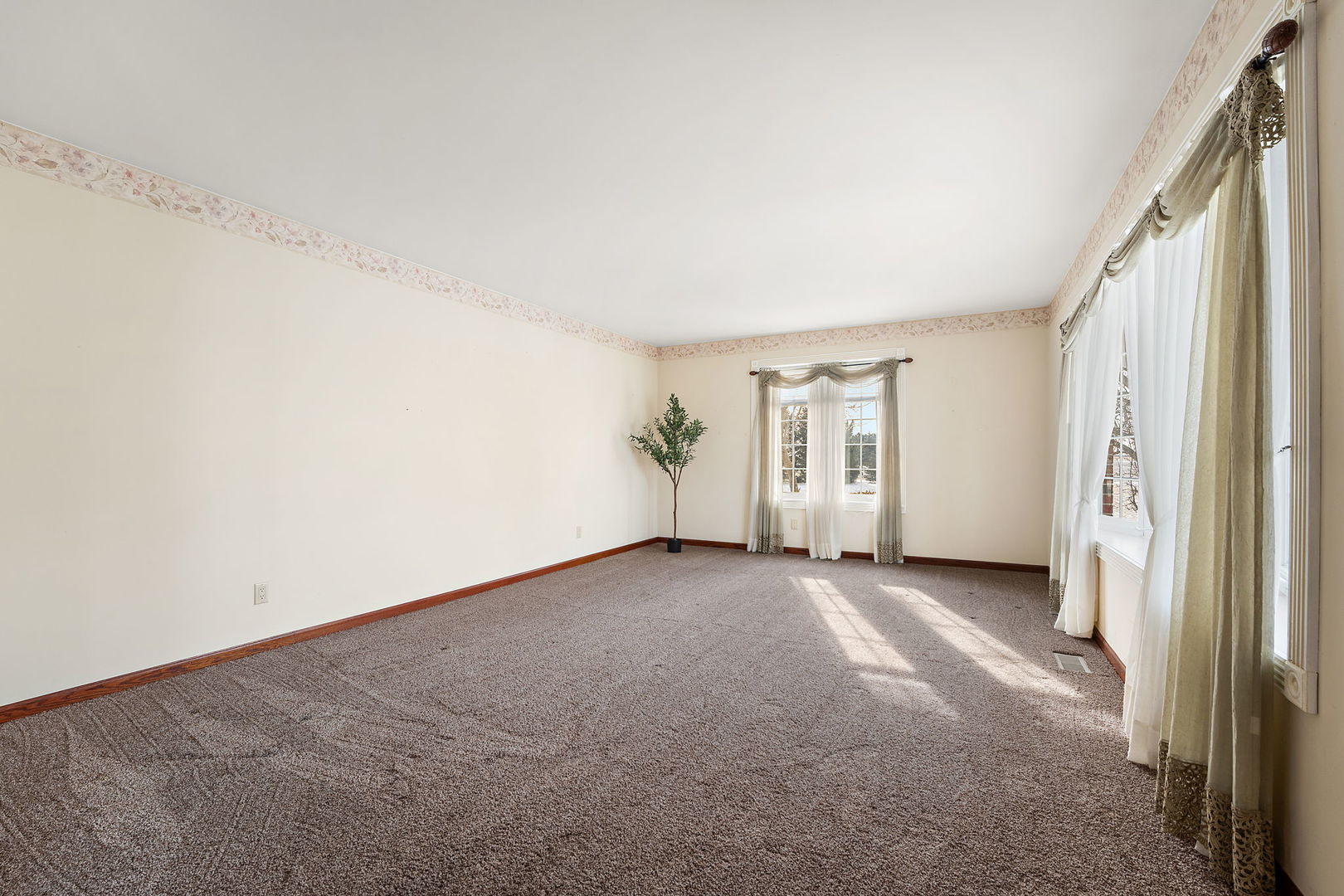 16038 E 12000n Road, Grant Park, IL 60940