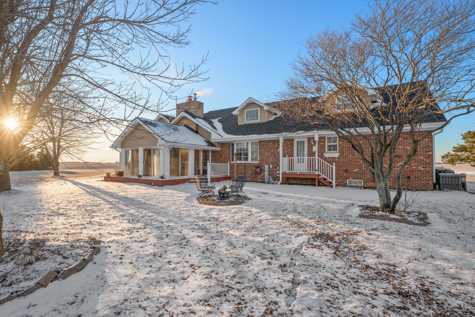 16038 E 12000n Road, Grant Park, IL 60940