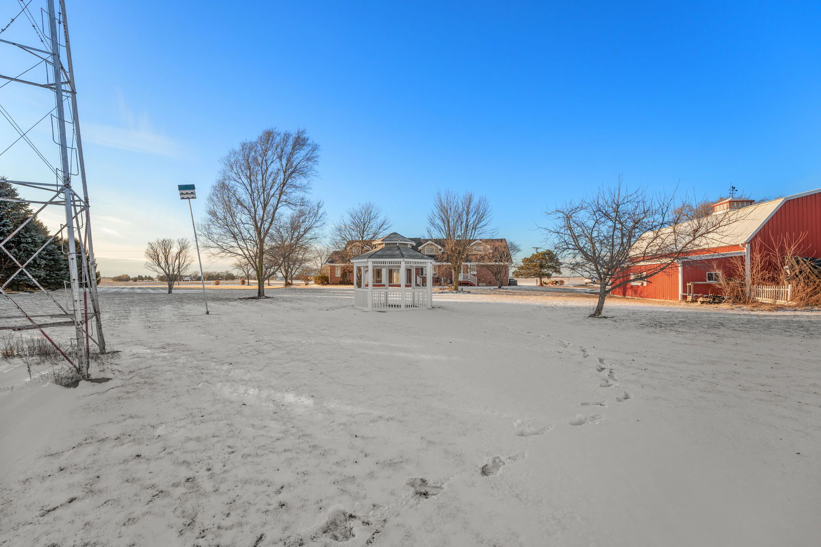 16038 E 12000n Road, Grant Park, IL 60940