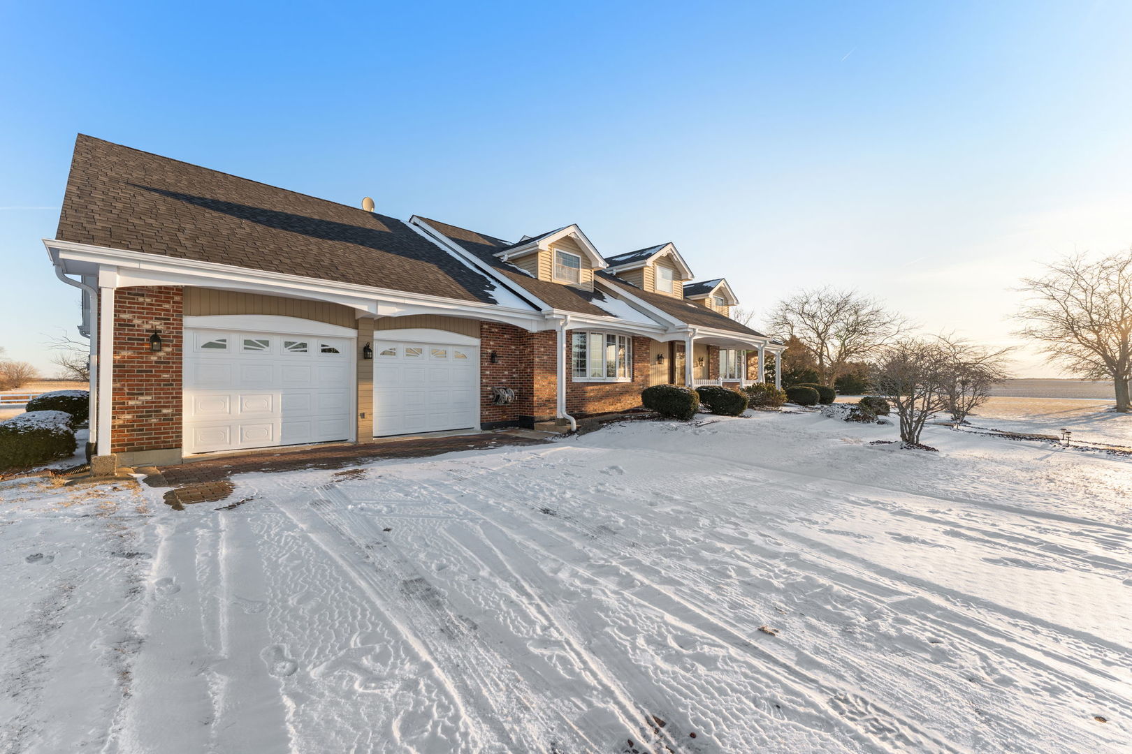 16038 E 12000n Road, Grant Park, IL 60940