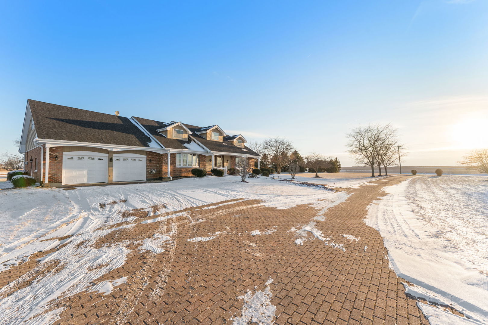 16038 E 12000n Road, Grant Park, IL 60940