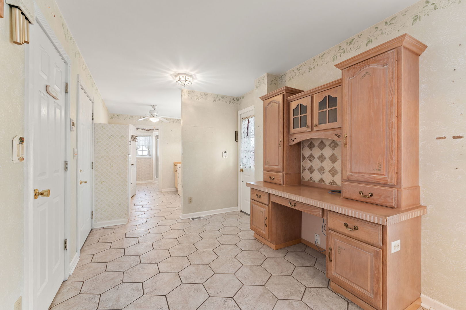 16038 E 12000n Road, Grant Park, IL 60940