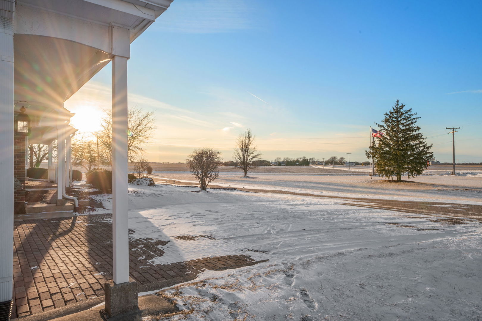 16038 E 12000n Road, Grant Park, IL 60940