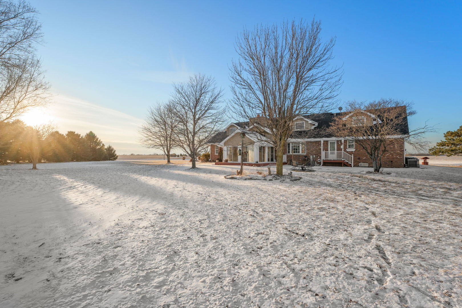 16038 E 12000n Road, Grant Park, IL 60940