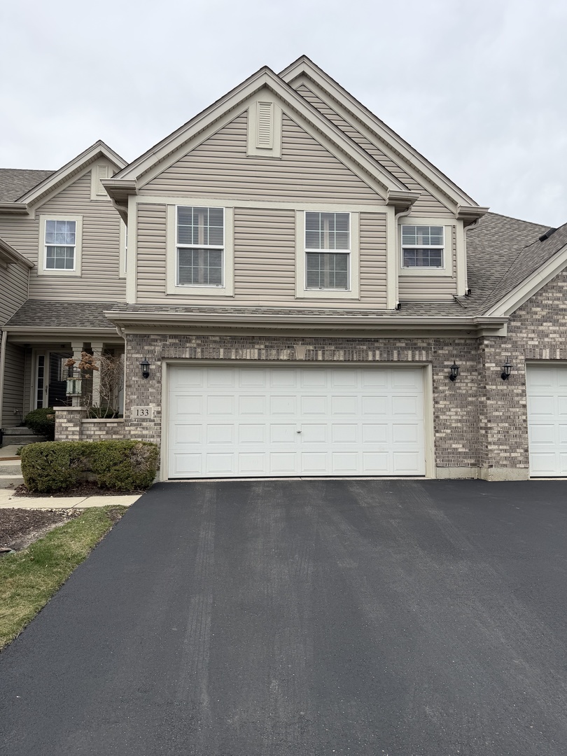 133 River Mist Drive, Oswego, IL 60543