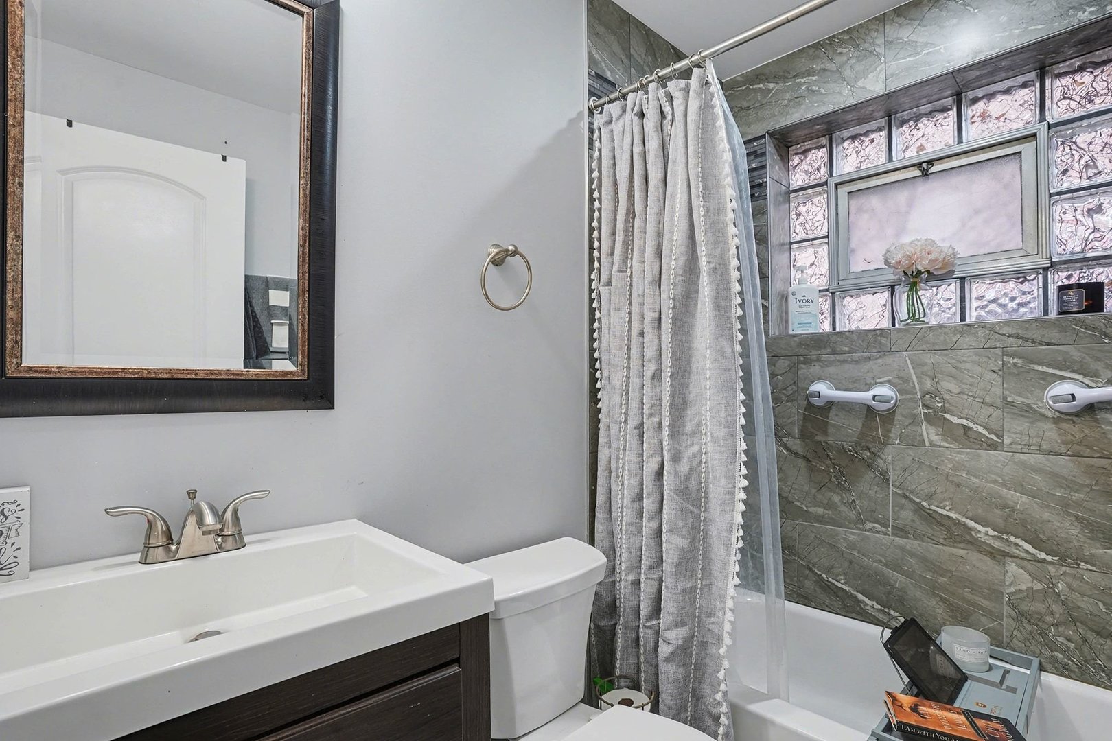 8953 S Aberdeen Street, Chicago, IL 60620